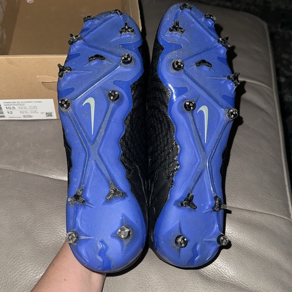 Nike Men\'s Phantom GX Academy FG / MG size 10.5 Soccer Cleats main image 9